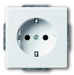 Розетка SCHUKO 16А 250В, серия Future/Axcent/Carat/Династия, цвет альпийский белый - фото 129690